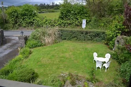 Glebe Farmhouse Hotel *